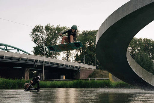 Mystic Vandal Pro Helmet 2023